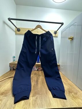 Figs Zamora joggers size L